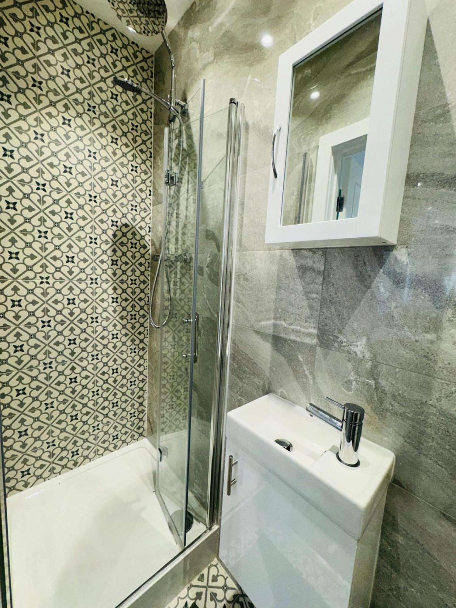 Luxury Central London Flats, Ideal For Tourists Buitenkant foto